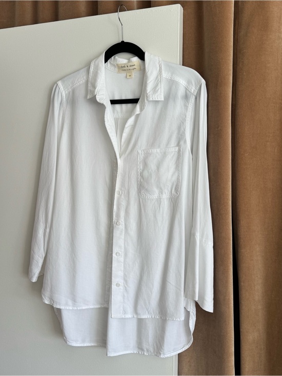 cloth & stone Tops - Classic White Women's Button-Up Shirt